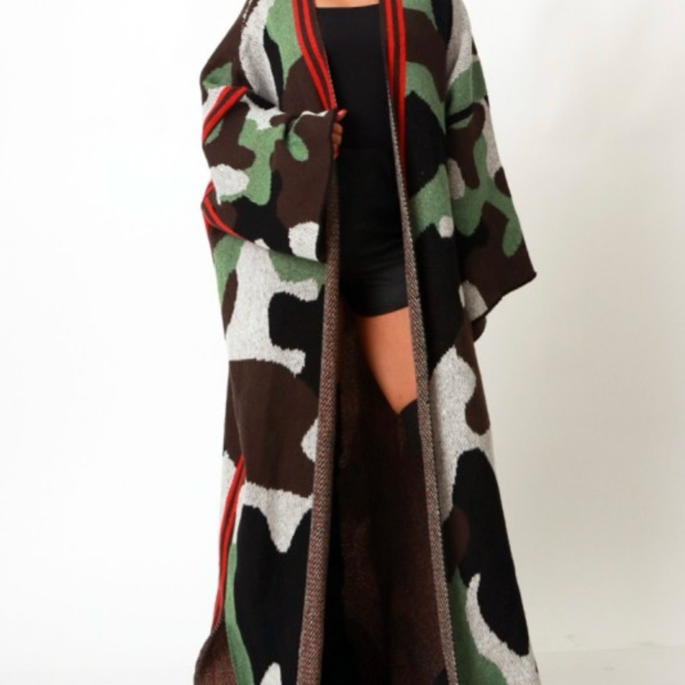 Women's Camouflage Open Front Cardigan